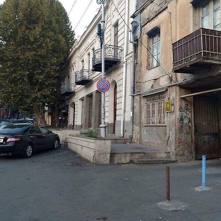Guliko'S Apartment In Tbiliszi Kültér fotó