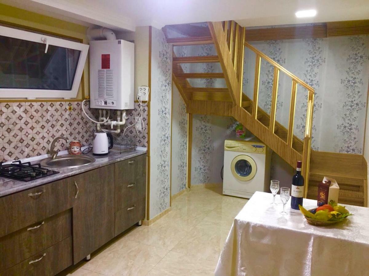 Guliko'S Apartment In Tbiliszi Kültér fotó